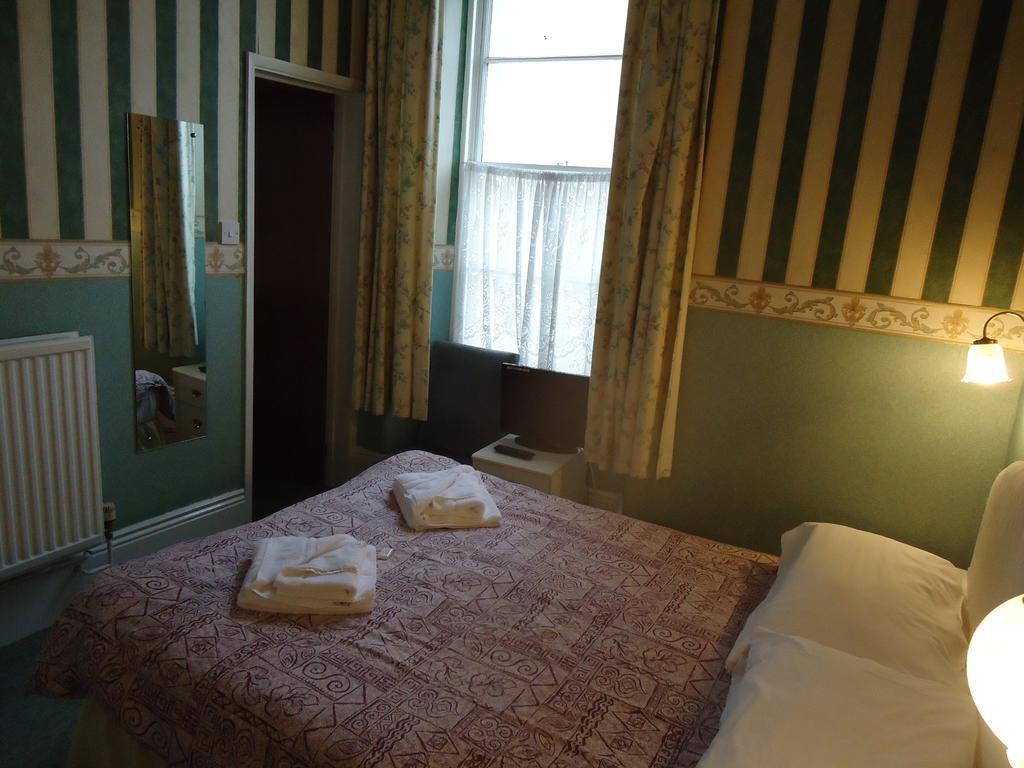 Abbey Court Hotel Torquay Room photo