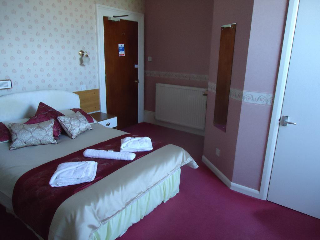 Abbey Court Hotel Torquay Room photo
