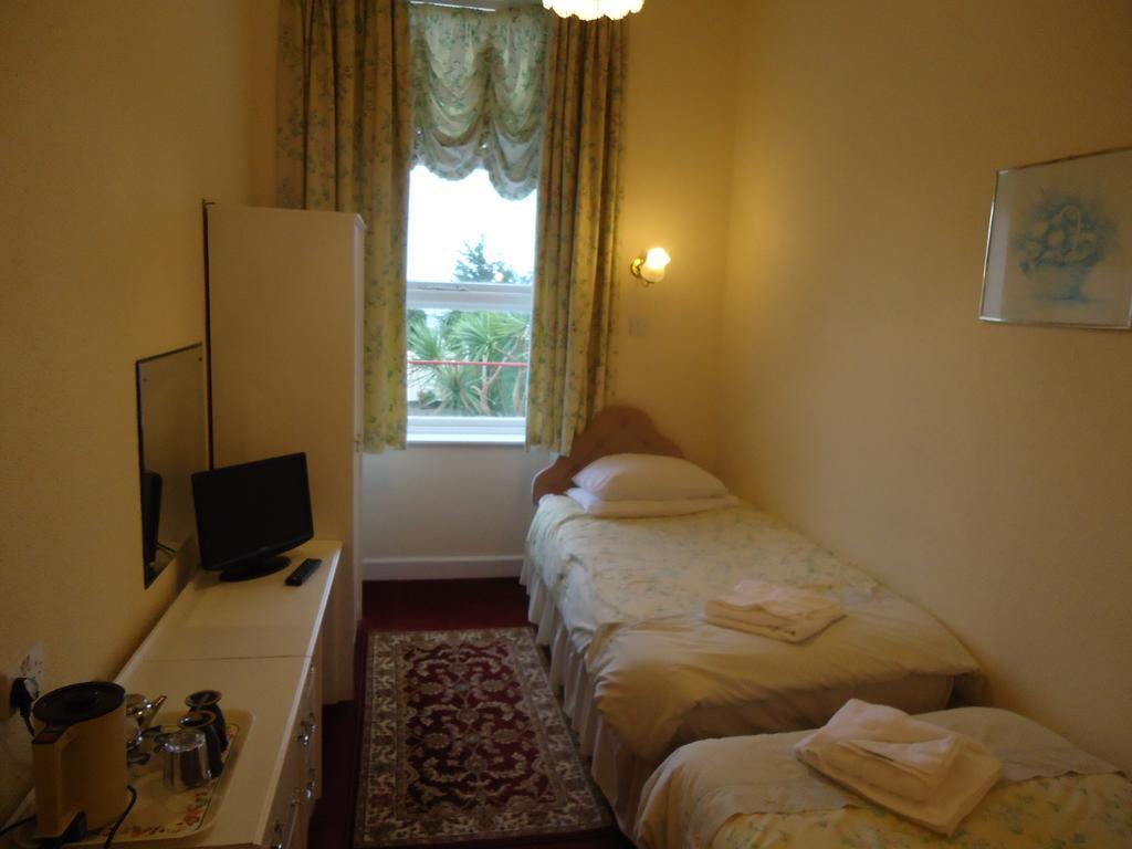 Abbey Court Hotel Torquay Room photo