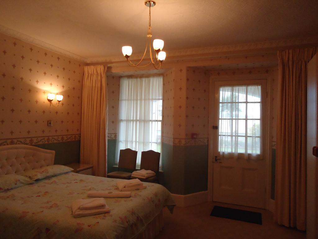 Abbey Court Hotel Torquay Room photo